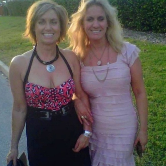 Meet your Posher, Jeni - Picture 6 of 8